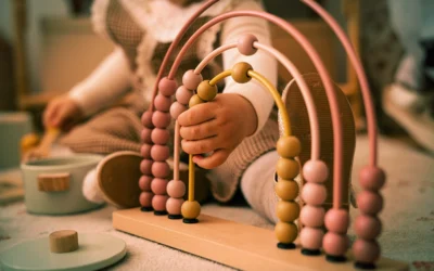 Wann können Babys greifen? Alles, was Eltern wissen müssen